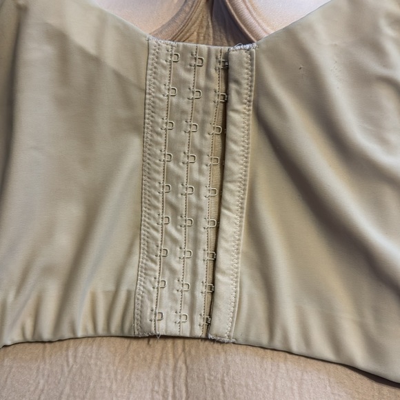 Q-T Strapless Cream Bustier Shaper-size 36B - Picture 3 of 10